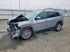 2021 Jeep Cherokee Latitude Silver vin: 1C4PJLCB0MD164602