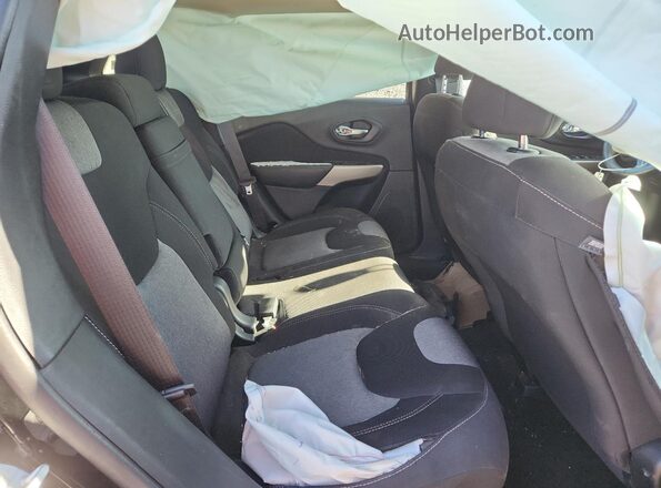 1C4PJLCB4JD552136 2018 JEEP CHEROKEE Black Rear interior view
