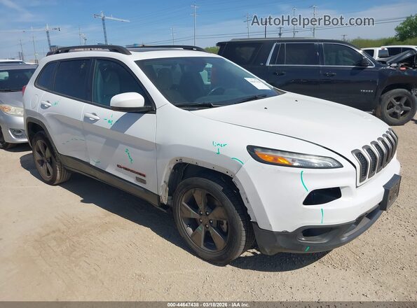 1C4PJLCB5HW577383 2017 JEEP CHEROKEE White Przód prawy