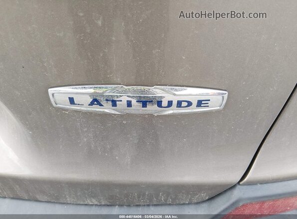1C4PJLCB5KD348480 2019 JEEP CHEROKEE Gold 