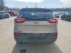2018 Jeep Cherokee Latitude Серебряный vin: 1C4PJLCB9JD590493