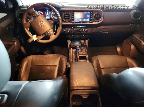 3TMCZ5AN7PM610012 2023 JEEP CHEROKEE Красный Вид панели приборов