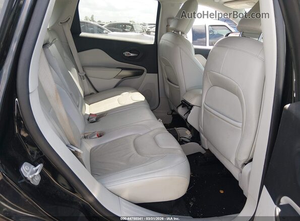 1C4PJLDB3LD592404 2020 JEEP CHEROKEE Black VIN კოდის სტიკერის ხედი