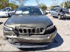 2019 Jeep Cherokee Latitude Plus Fwd Зеленый vin: 1C4PJLLB2KD144140