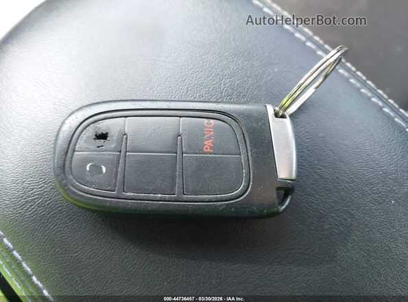 1C4PJLLB2KD165036 2019 JEEP CHEROKEE Серебряный Вид панели приборов