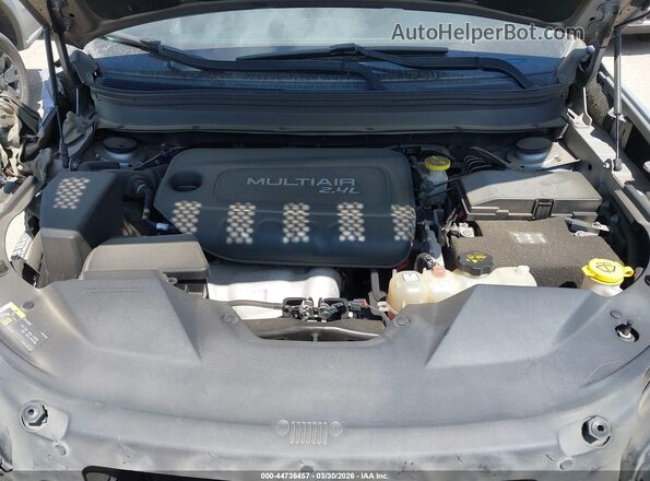1C4PJLLB2KD165036 2019 JEEP CHEROKEE Серебряный Вид сзади