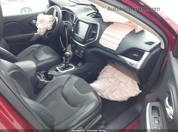 1C4PJLLB6JD605032 2018 JEEP CHEROKEE Бордовый Вид салона спереди