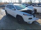 2018 Jeep Cherokee Latitude Plus Fwd White vin: 1C4PJLLB7JD510642