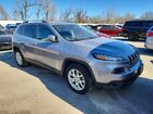 2018 Jeep Cherokee Latitude Plus Серебряный vin: 1C4PJLLB9JD512117