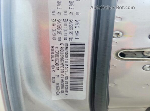 1C4PJMBX1KD231417 2019 JEEP CHEROKEE Silver Vista interior de 360 grados
