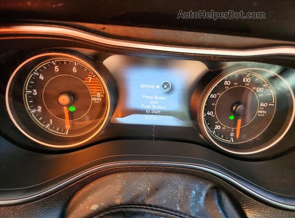 1C4PJMBX1KD231417 2019 JEEP CHEROKEE Silver Vista del cuadro de instrumentos