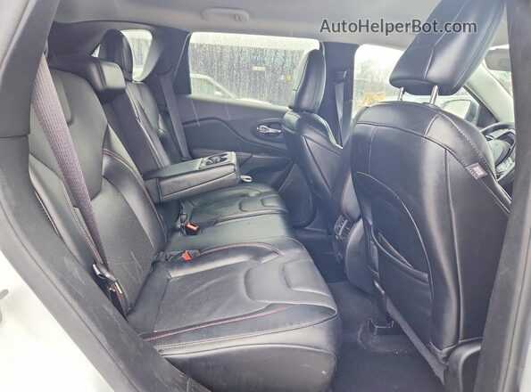 1C4PJMBX3MD241675 2021 JEEP CHEROKEE White Rear seats view