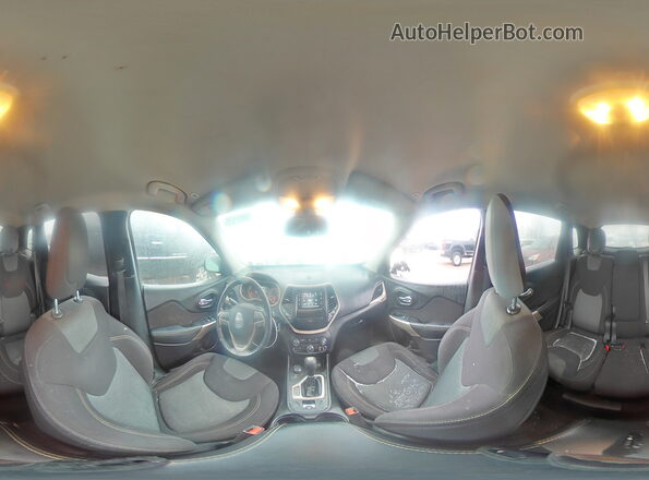 1C4PJMCB6JD551124 2018 JEEP CHEROKEE Серебряный Панорамный вид салона 360°
