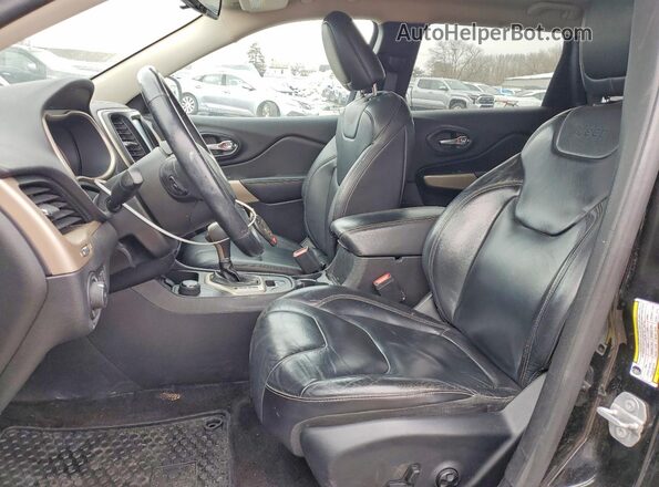1C4PJMCS8HW597116 2017 JEEP CHEROKEE Черный Вид салона спереди