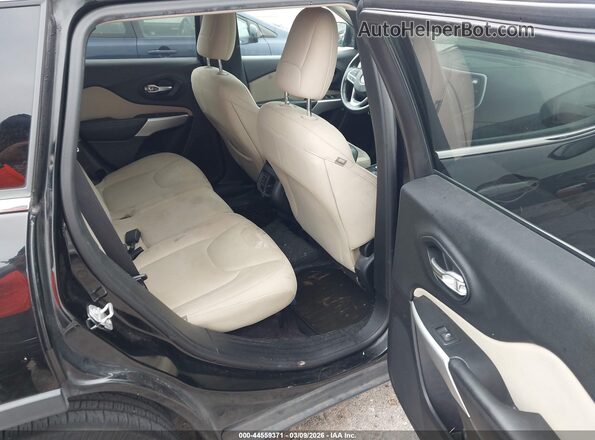 1C4PJMCS8HW605229 2017 JEEP CHEROKEE Черный Вид наклейки с VIN-кодом