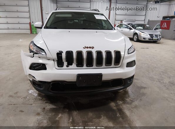 1C4PJMCSXGW253897 2016 JEEP CHEROKEE White Widok wnętrza z tyłu