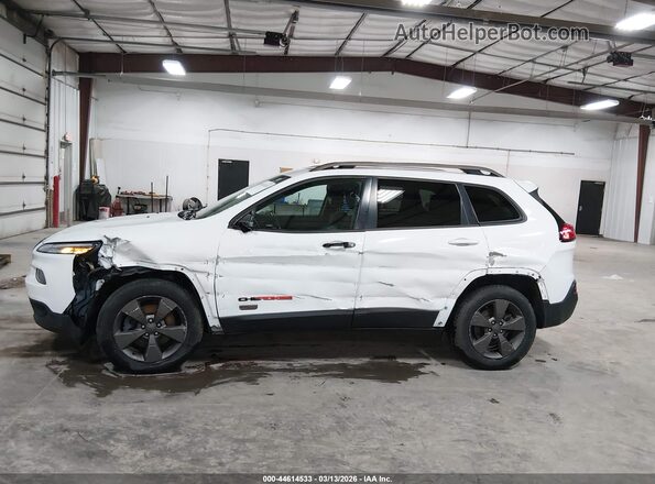 1C4PJMCSXGW253897 2016 JEEP CHEROKEE White 