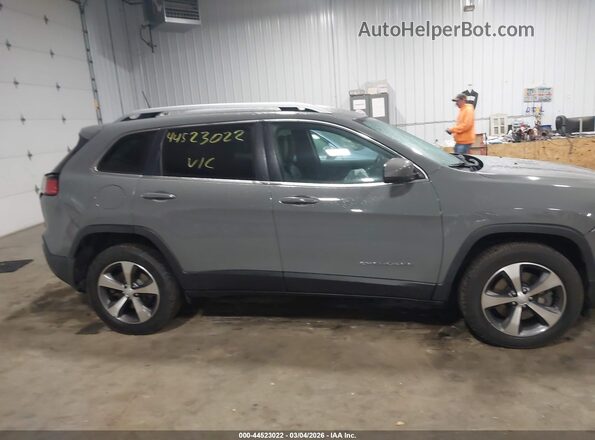 1C4PJMDX2LD588331 2020 JEEP CHEROKEE Gray Widok wnętrza z tyłu