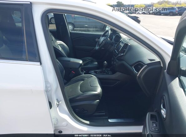 1C4PJMDX9KD303946 2019 JEEP CHEROKEE Белый Вид салона спереди