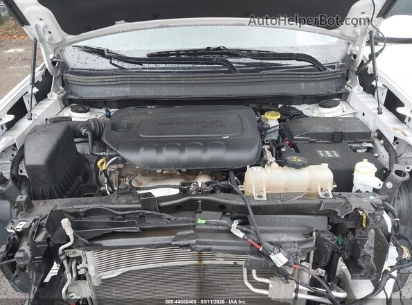 1C4PJMLB0KD237499 2019 JEEP CHEROKEE Белый Вид сзади