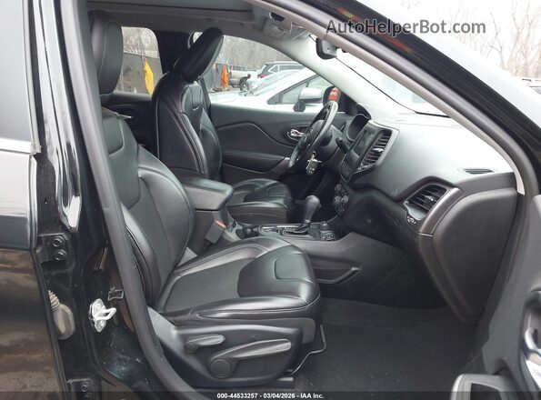 1C4PJMLB2KD398159 2019 JEEP CHEROKEE Черный Вид салона спереди
