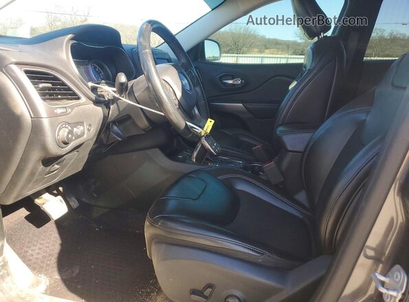 1C4PJMLNXKD211017 2019 JEEP CHEROKEE Gray Vista interior delantera