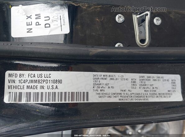 1C4PJMMB2PD110890 2023 JEEP CHEROKEE Black Շարժիչի բաժամունքի տեսք
