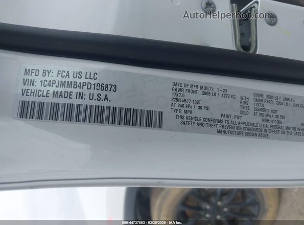 1C4PJMMB4PD106873 2023 JEEP CHEROKEE White Engine compartment view