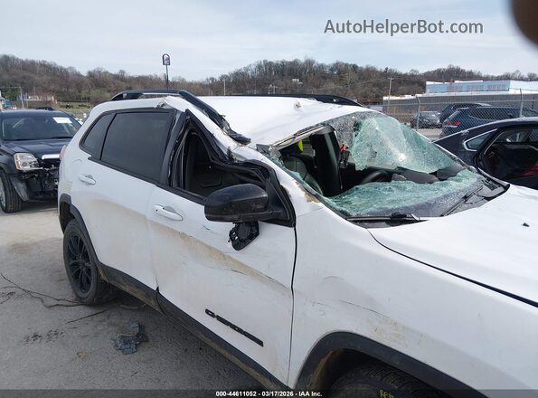 1C4PJMMB6PD113095 2023 JEEP CHEROKEE Белый Вид спереди