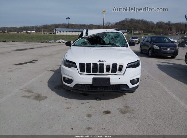 1C4PJMMB6PD113095 2023 JEEP CHEROKEE Белый Вид панели приборов