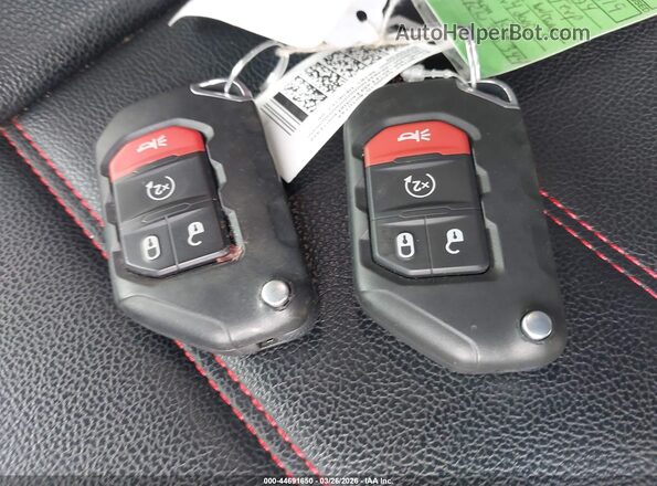1C4PJXDG8RW315344 2024 JEEP WRANGLER Red Вид панелі приладів