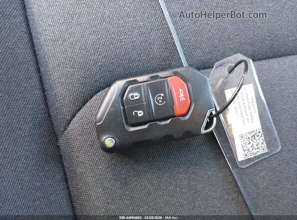 1C4PJXEN7SW526148 2025 JEEP WRANGLER Черный Вид панели приборов