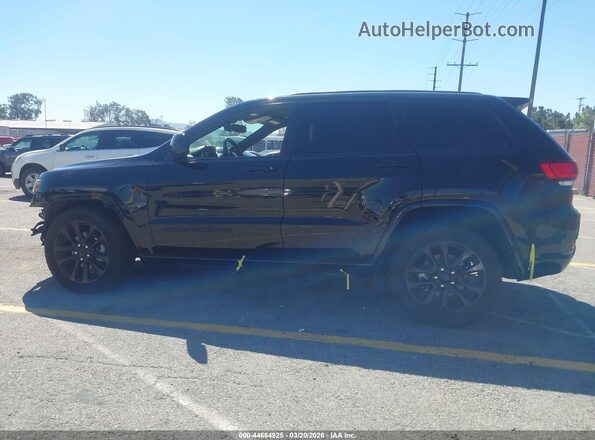 1C4RJEAG9JC511557 2018 JEEP GRAND CHEROKEE Черный 