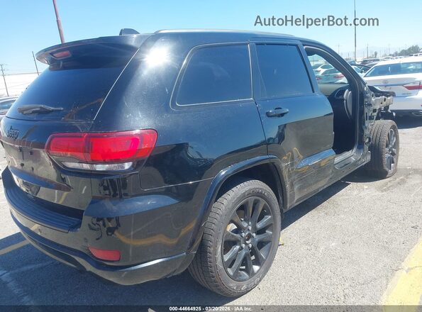1C4RJEAG9JC511557 2018 JEEP GRAND CHEROKEE Черный Задняя правая четверть