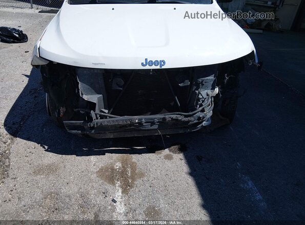 1C4RJEAGXKC826840 2019 JEEP GRAND CHEROKEE White Dashboard view