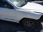 2019 Jeep Grand Cherokee Laredo E 4x2 White vin: 1C4RJEAGXKC826840