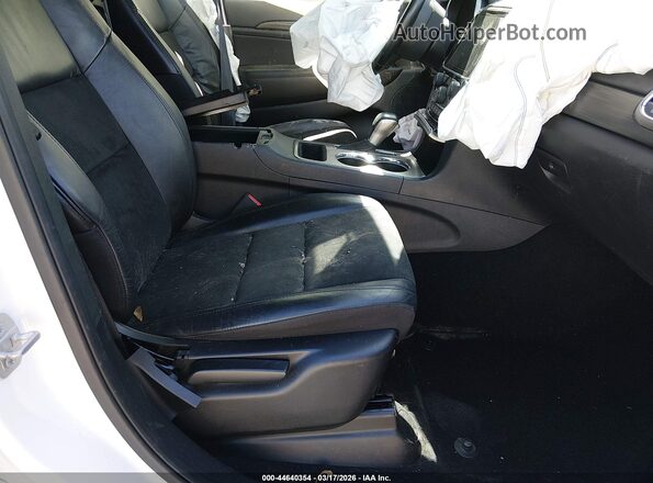 1C4RJEAGXKC826840 2019 JEEP GRAND CHEROKEE White Front interior view