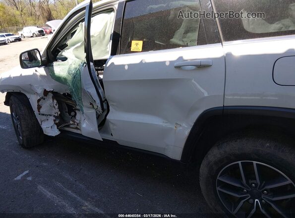 1C4RJEAGXKC826840 2019 JEEP GRAND CHEROKEE White Rear interior view