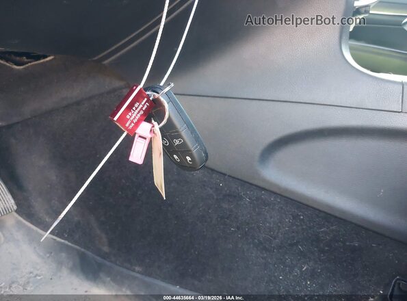 1C4RJEBG7JC437988 2018 JEEP GRAND CHEROKEE Красный Вид панели приборов