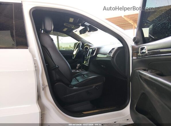 1C4RJECG8GC335820 2016 JEEP GRAND CHEROKEE Белый Вид салона спереди