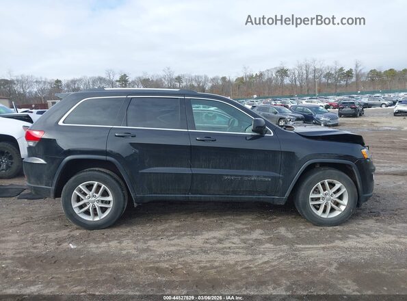 1C4RJFAG3HC963682 2017 JEEP GRAND CHEROKEE Черный Вид задней части салона