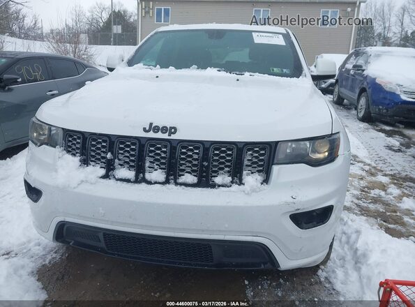 1C4RJFAG6JC295947 2018 JEEP GRAND CHEROKEE Белый Вид задней части салона
