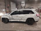 2019 Jeep Grand Cherokee Upland 4x4 White vin: 1C4RJFAG8KC566265