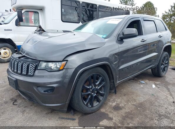 1C4RJFAGXJC203707 2018 JEEP GRAND CHEROKEE Серый Передняя левая четверть