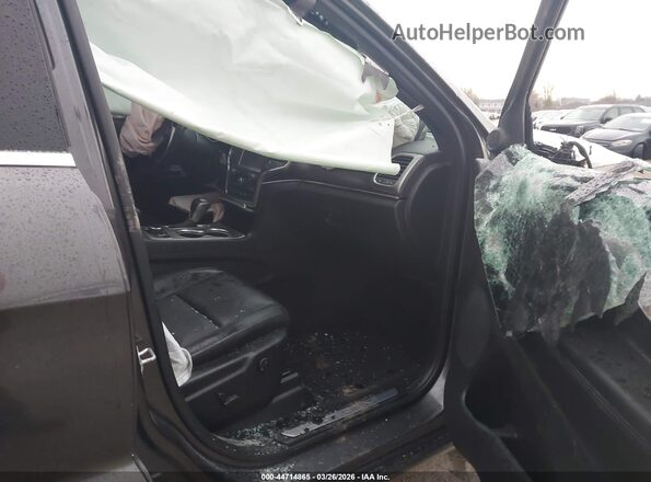1C4RJFBT1JC166185 2018 JEEP GRAND CHEROKEE Серый Вид салона спереди