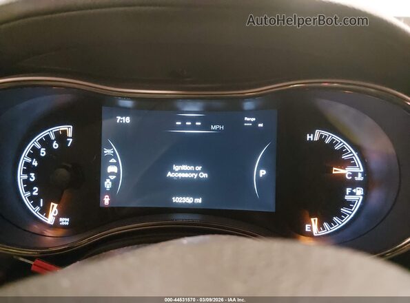 1C4RJFCGXJC185223 2018 JEEP GRAND CHEROKEE Белый Вид задних сидений