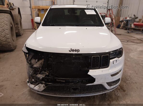 1C4RJFCGXJC185223 2018 JEEP GRAND CHEROKEE Белый Вид щитка приборов