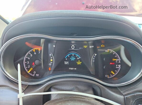 1C4RJFCT1KC791332 2019 JEEP GRAND Burgundy Вид щитка приладів