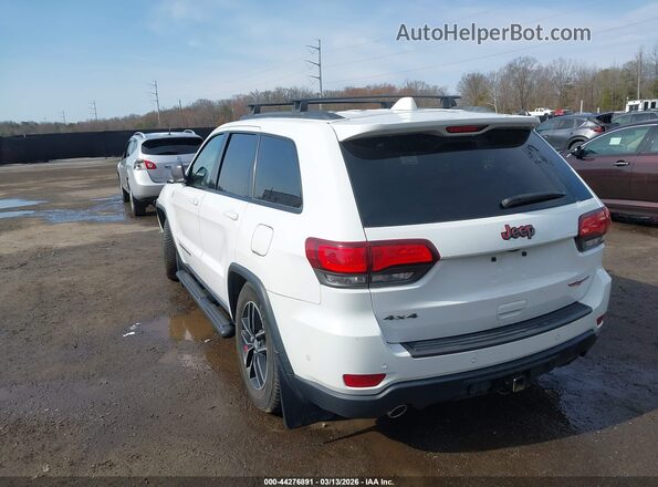 1C4RJFLG8JC221572 2018 JEEP GRAND CHEROKEE Белый Задняя левая четверть