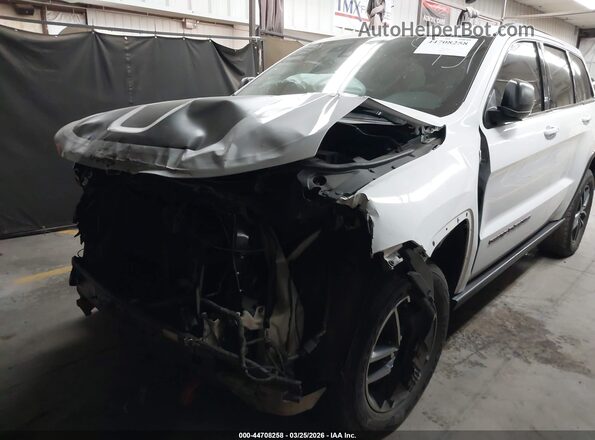 1C4RJFLM9JC507341 2018 JEEP GRAND CHEROKEE White Вид спереду